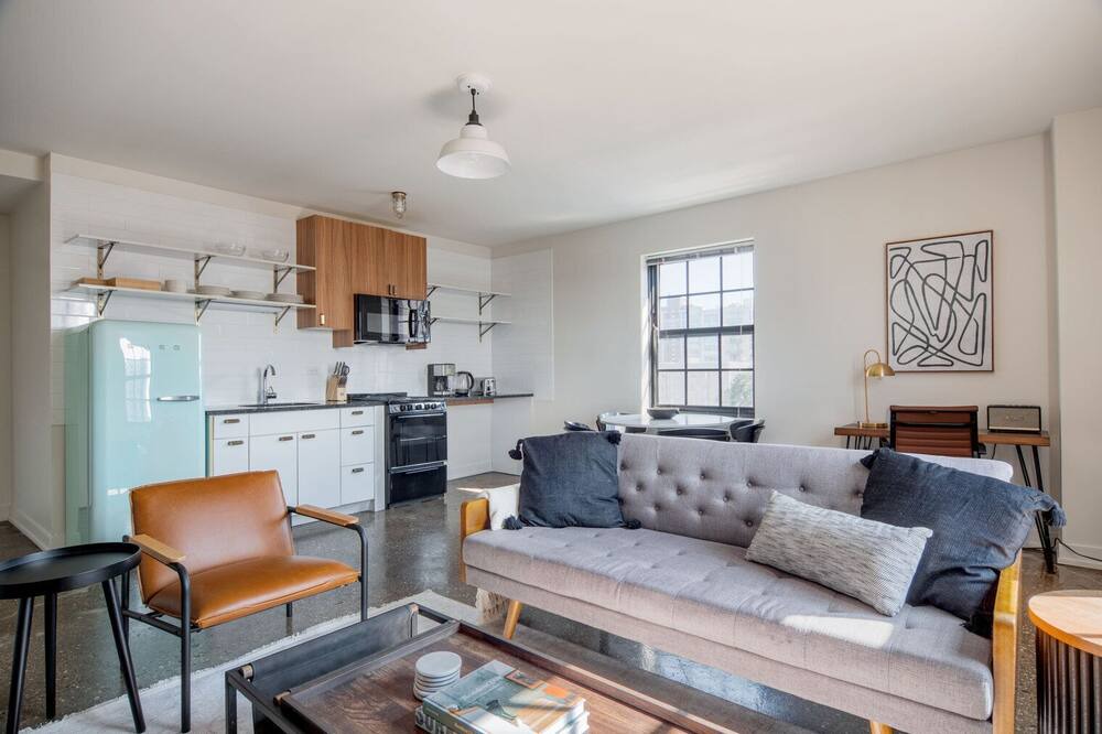 Photo of Livingroom in Uptown