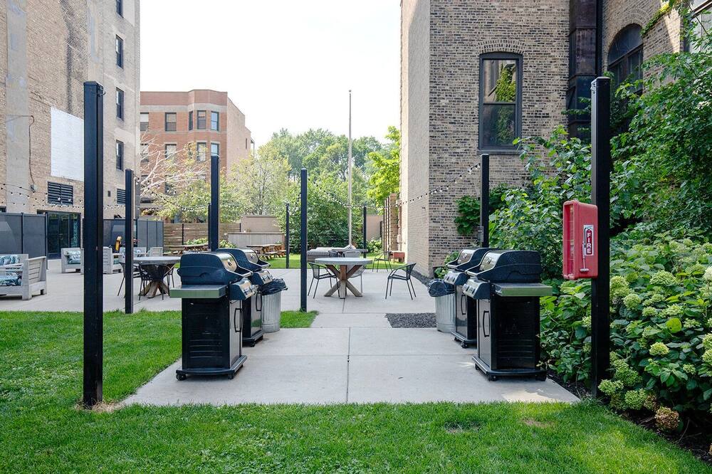Photo of Outdoor in Uptown