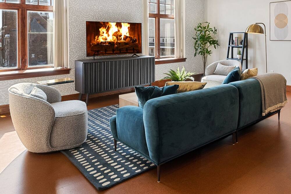 Photo of Livingroom in Downtown Springfield