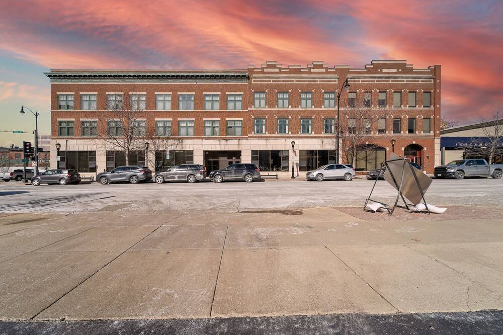 Photo of Outdoor in Downtown Springfield
