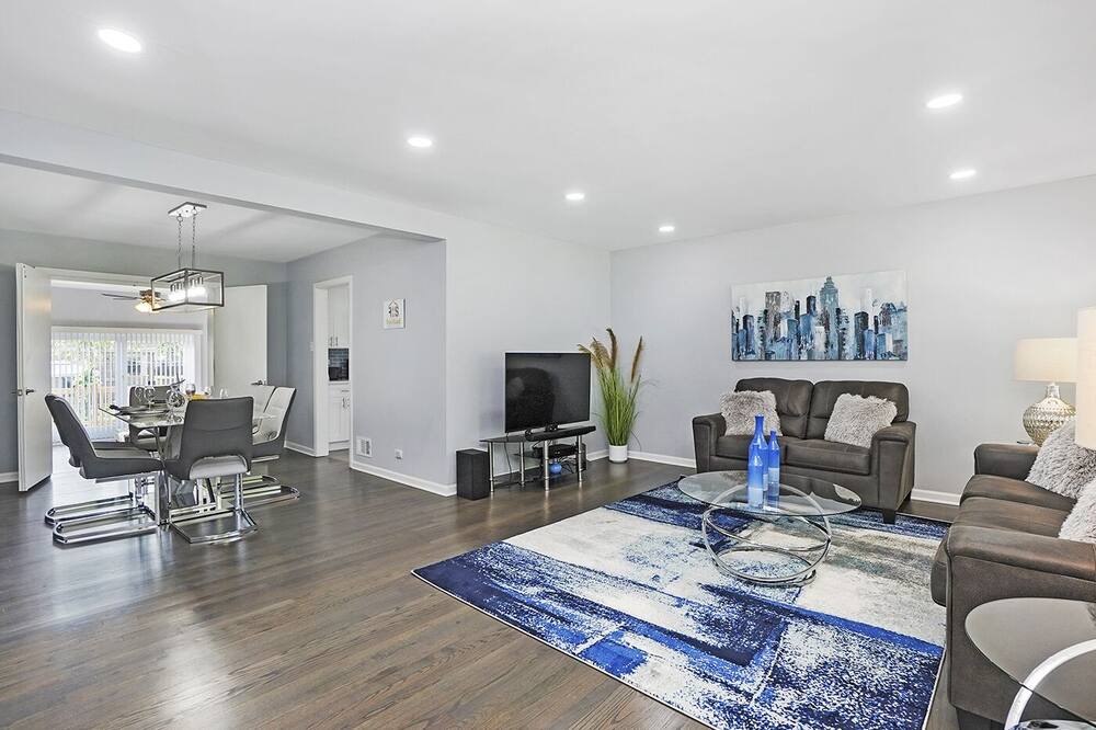 Photo of Livingroom in Homewood