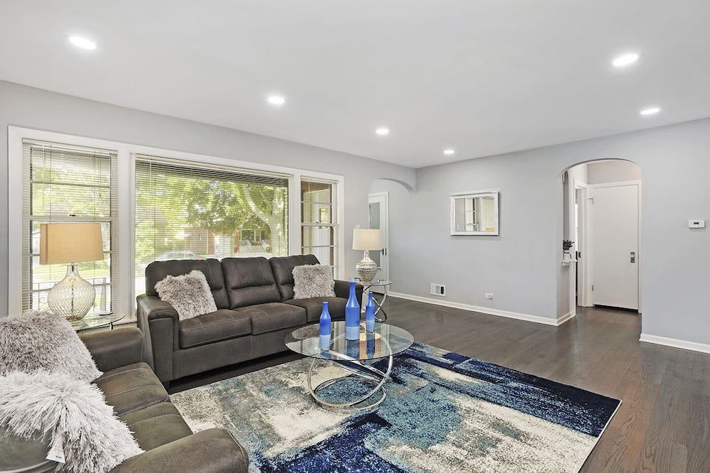 Photo of Livingroom in Homewood