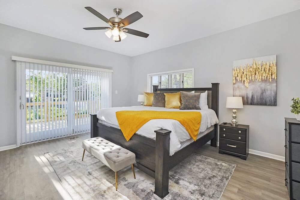 Photo of Bedroom in Homewood
