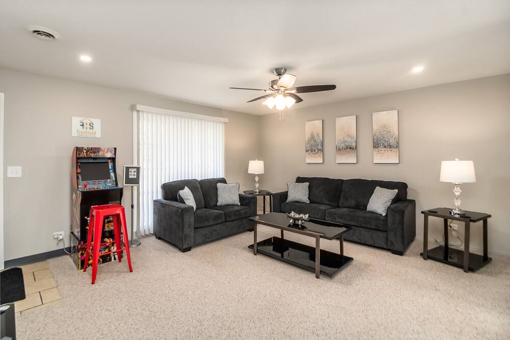Photo of Livingroom in Orland Park