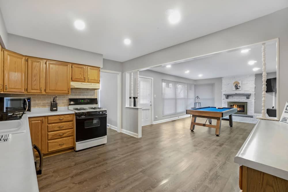 Photo of Kitchen in Elk Grove Village