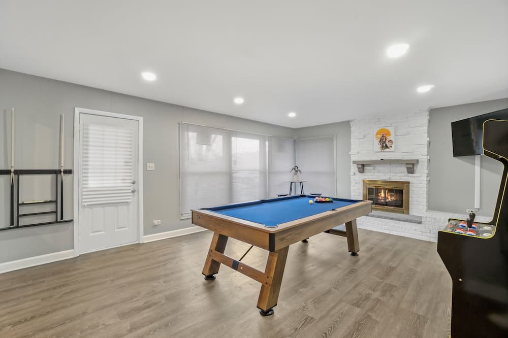 Photo of Bedroom in Elk Grove Village