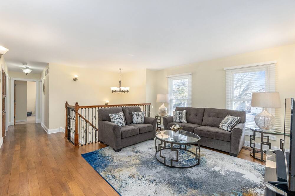 Photo of Livingroom in Roselle