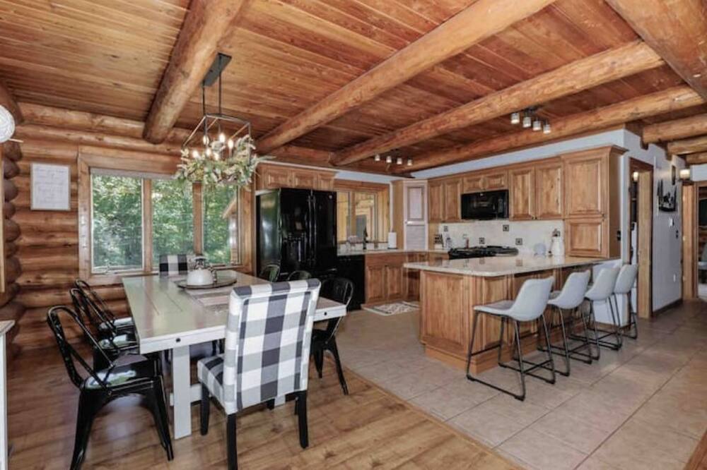 Photo of Kitchen in Lawndale