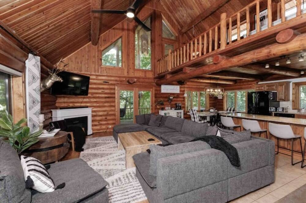 Photo of Livingroom in Lawndale