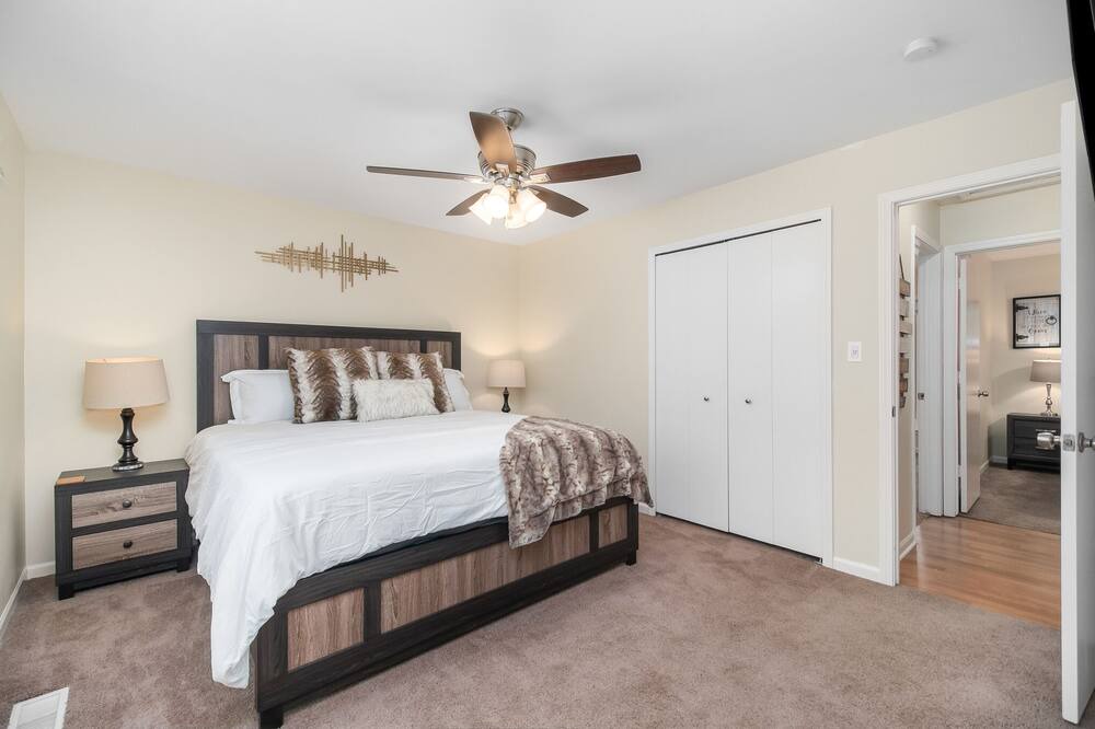 Photo of Bedroom in Aurora