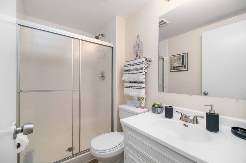 Photo of Bathroom in Aurora