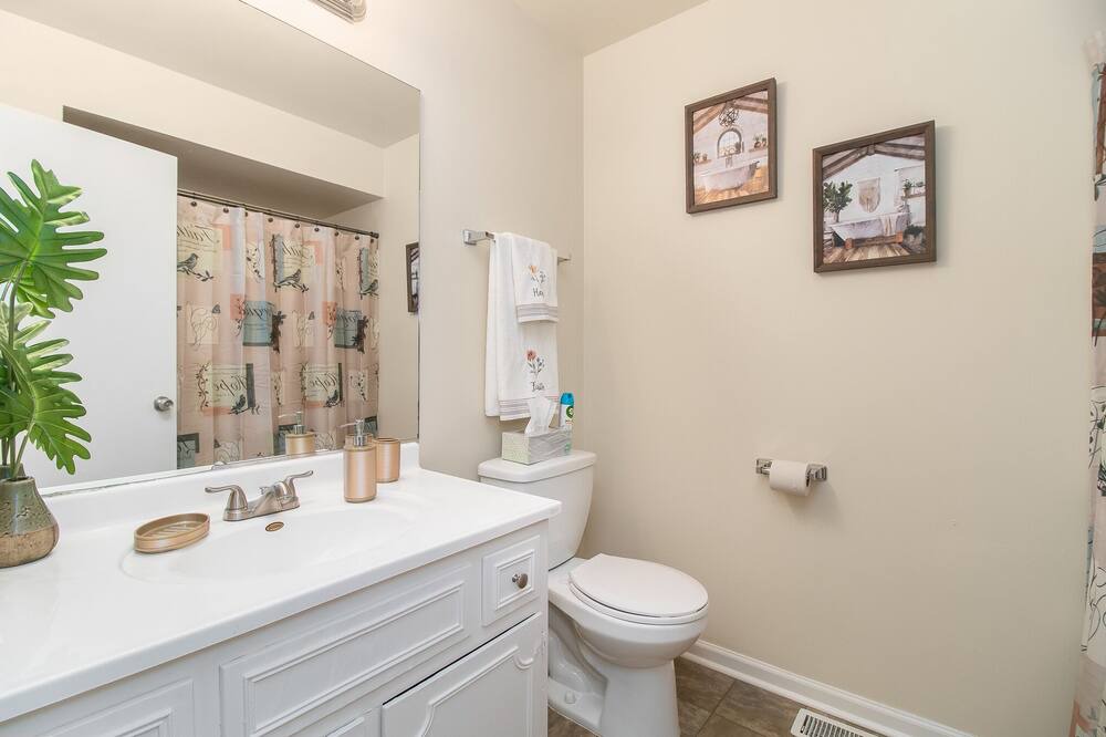 Photo of Bathroom in Aurora