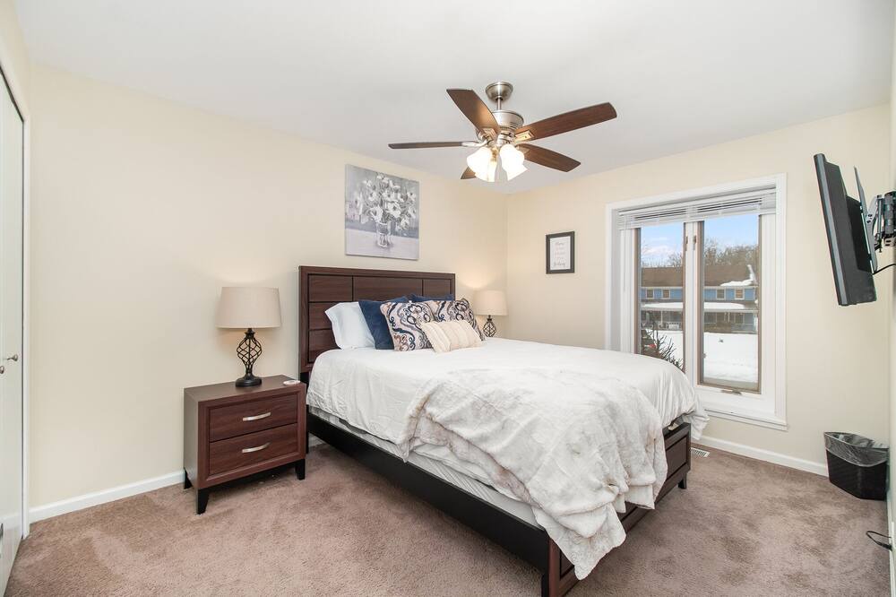 Photo of Bedroom in Aurora