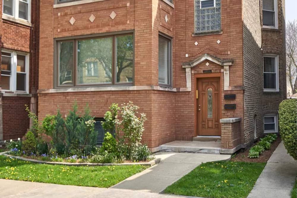 Photo of Outdoor in Ravenswood