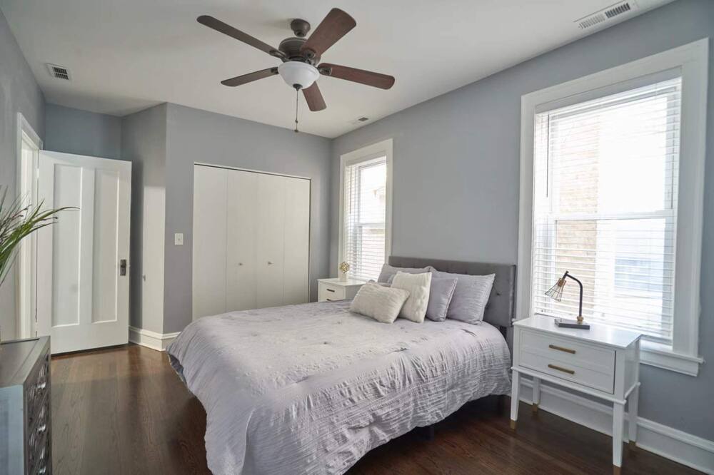 Photo of Bedroom in Ravenswood