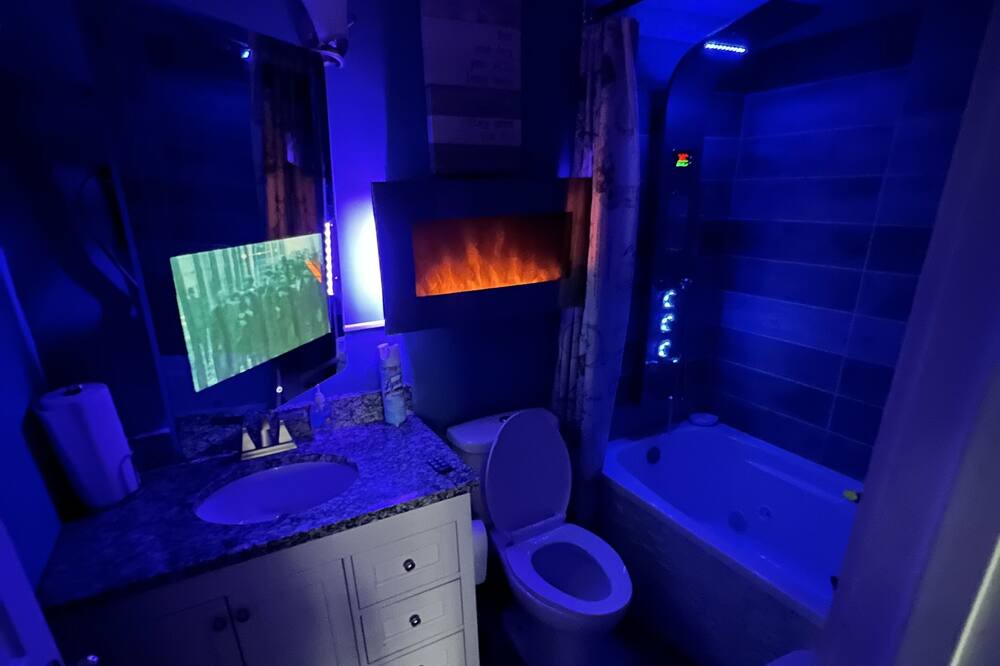 Photo of Bathroom in Lansing
