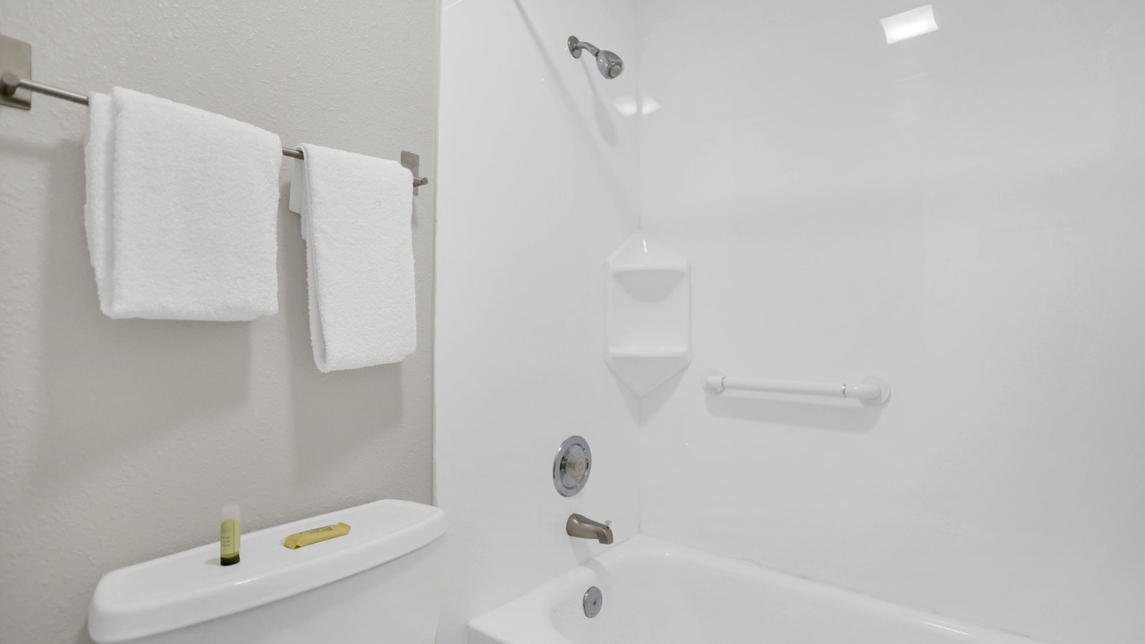 Photo of Bathroom in Bridgeview