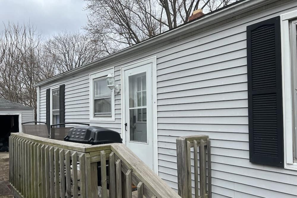 Photo of Outdoor in Macomb