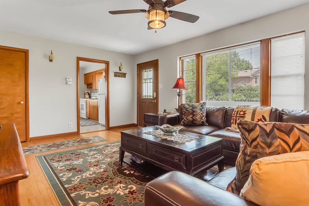 Photo of Livingroom in Downers Grove