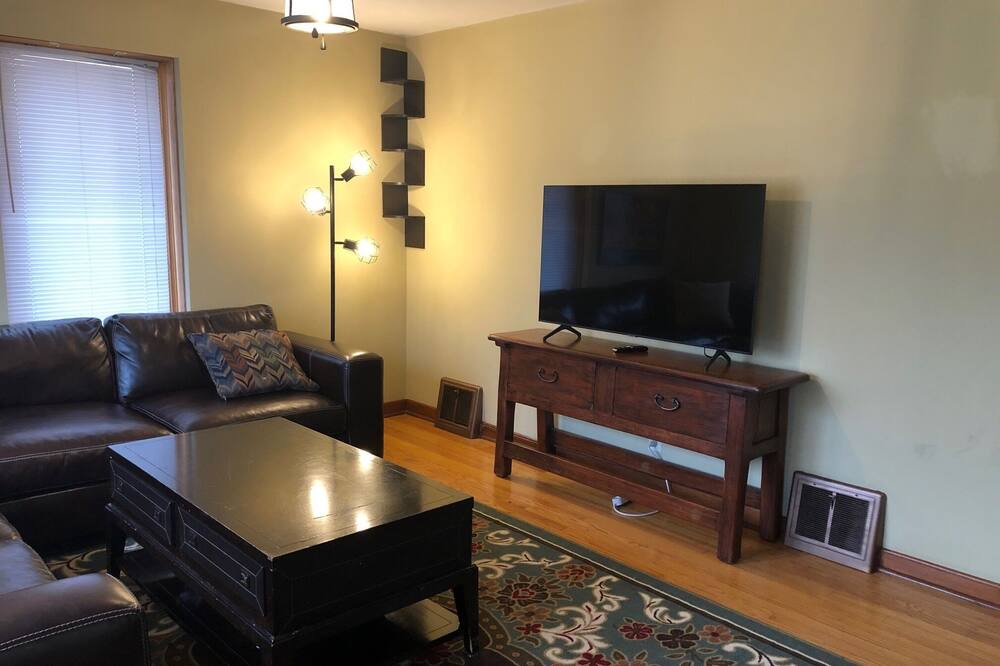 Photo of Livingroom in Downers Grove