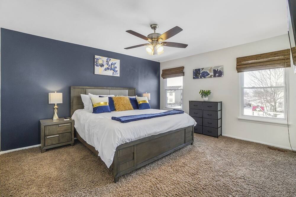 Photo of Bedroom in Carol Stream