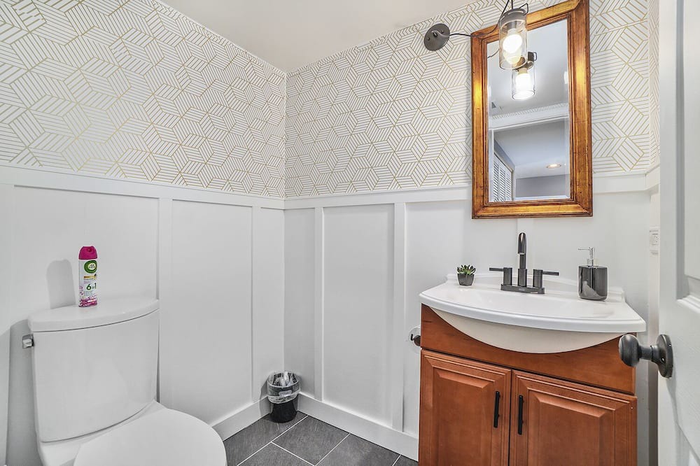 Photo of Bathroom in Carol Stream