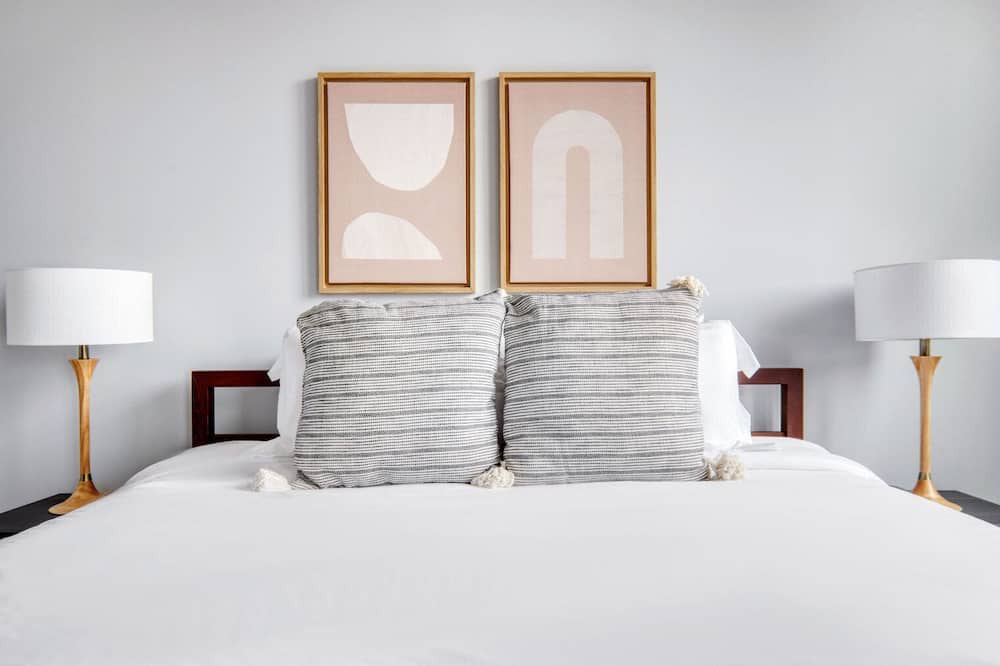 Photo of Bedroom in Arlington Heights