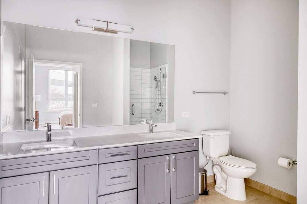 Photo of Bathroom in Arlington Heights