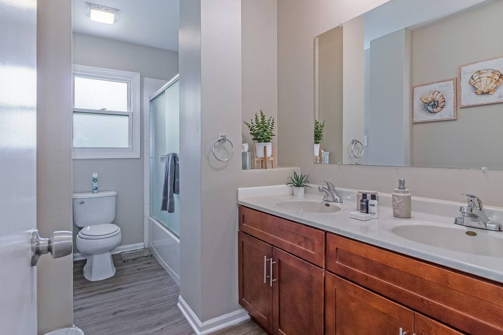 Photo of Bathroom in Glendale Heights