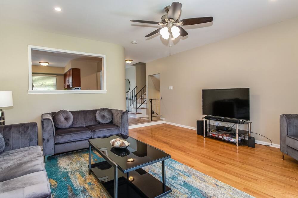 Photo of Livingroom in Glendale Heights