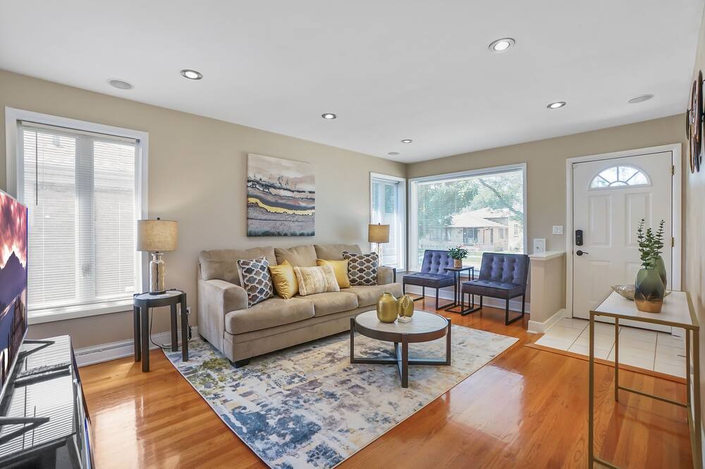 Photo of Livingroom in Forestview