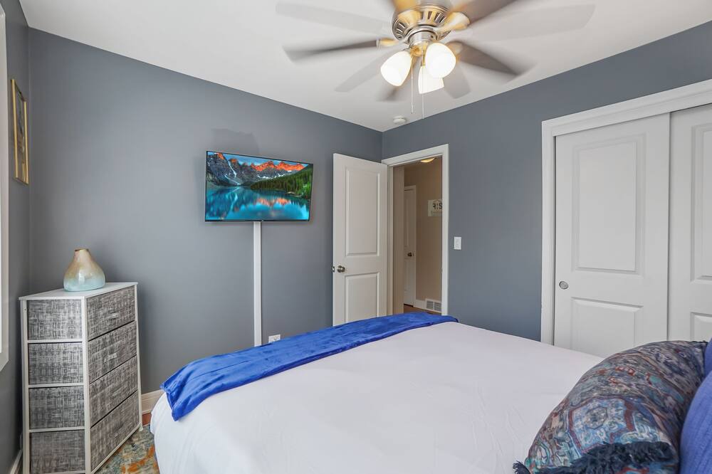 Photo of Bedroom in Forestview