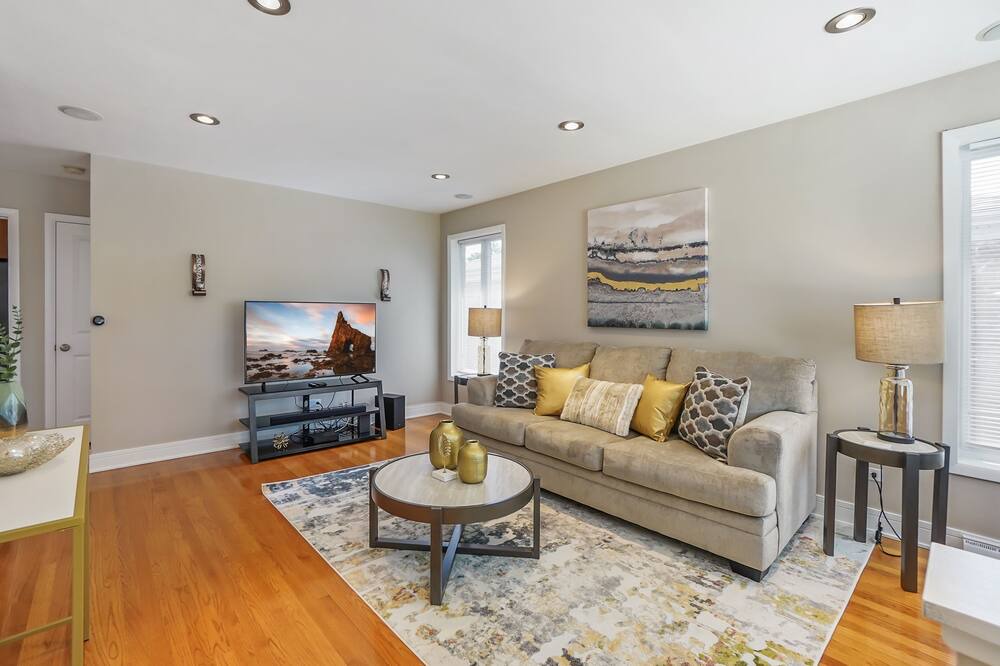 Photo of Livingroom in Forestview