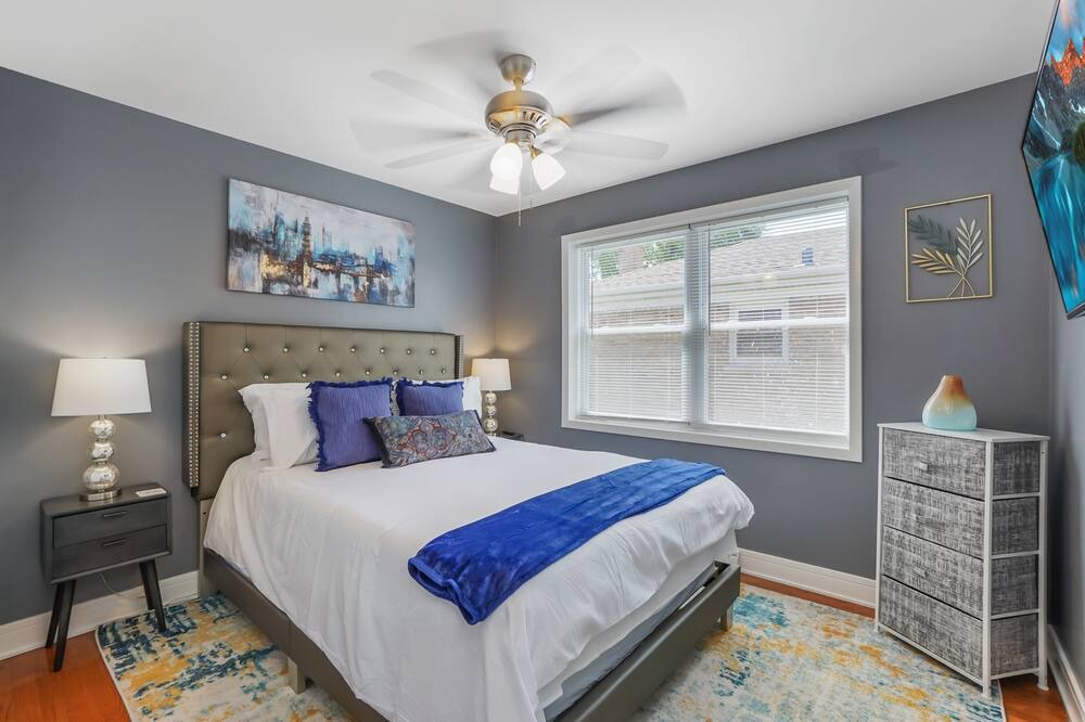 Photo of Bedroom in Forestview