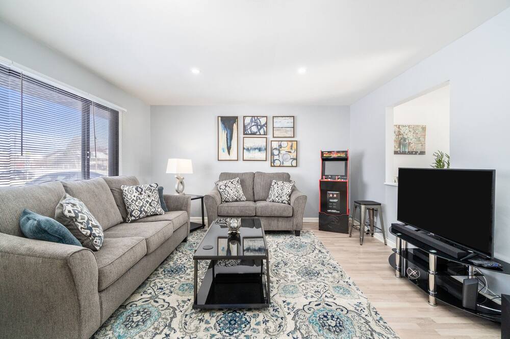 Photo of Livingroom in Bloomingdale