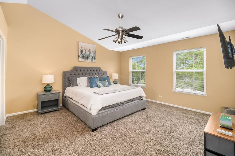 Photo of Bedroom in Fox Valley