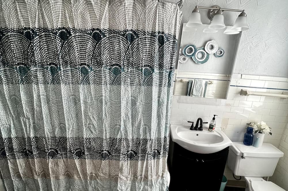 Photo of Bathroom in South Chicago