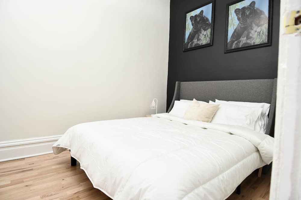 Photo of Bedroom in West Town