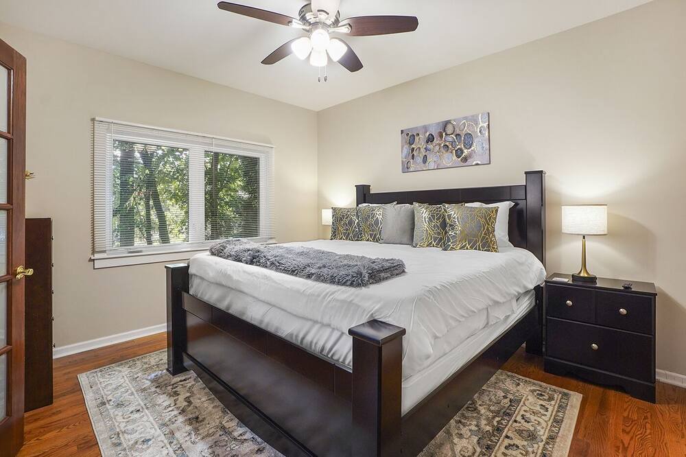 Photo of Bedroom in Naperville