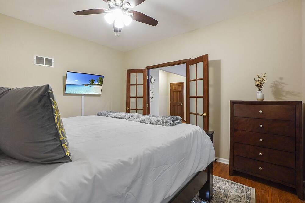Photo of Bedroom in Naperville