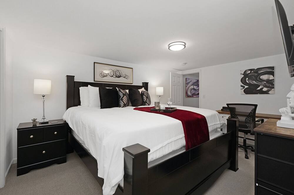Photo of Bedroom in Arlington Heights