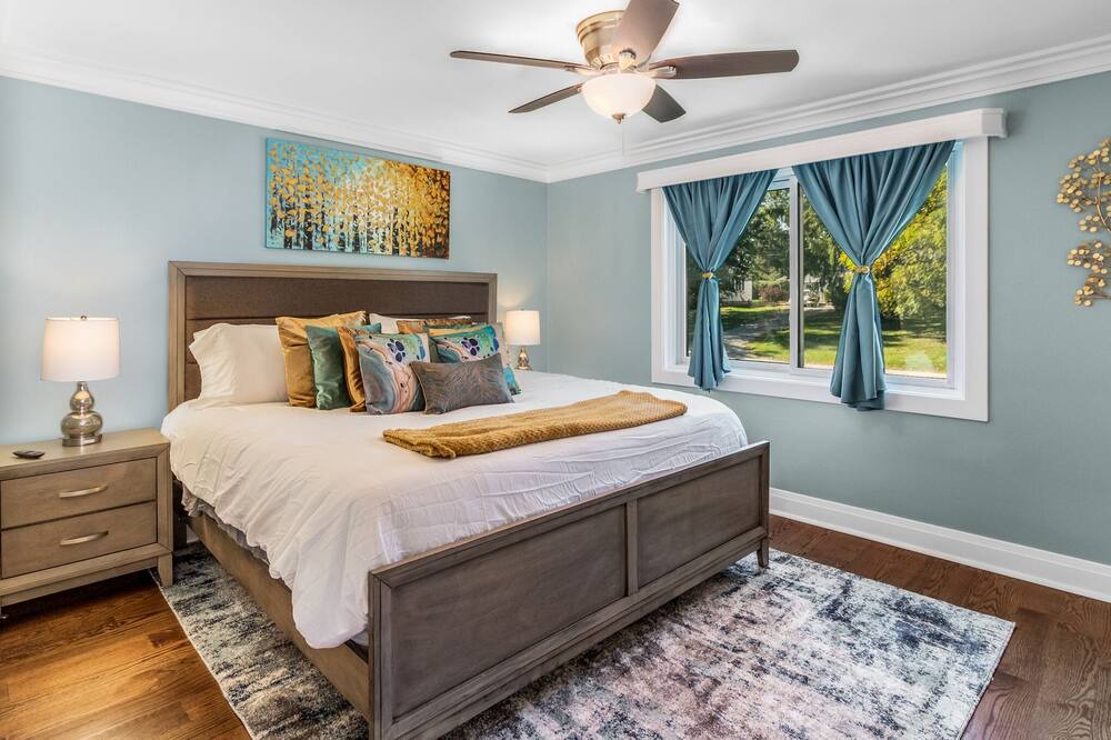 Photo of Bedroom in Downers Grove