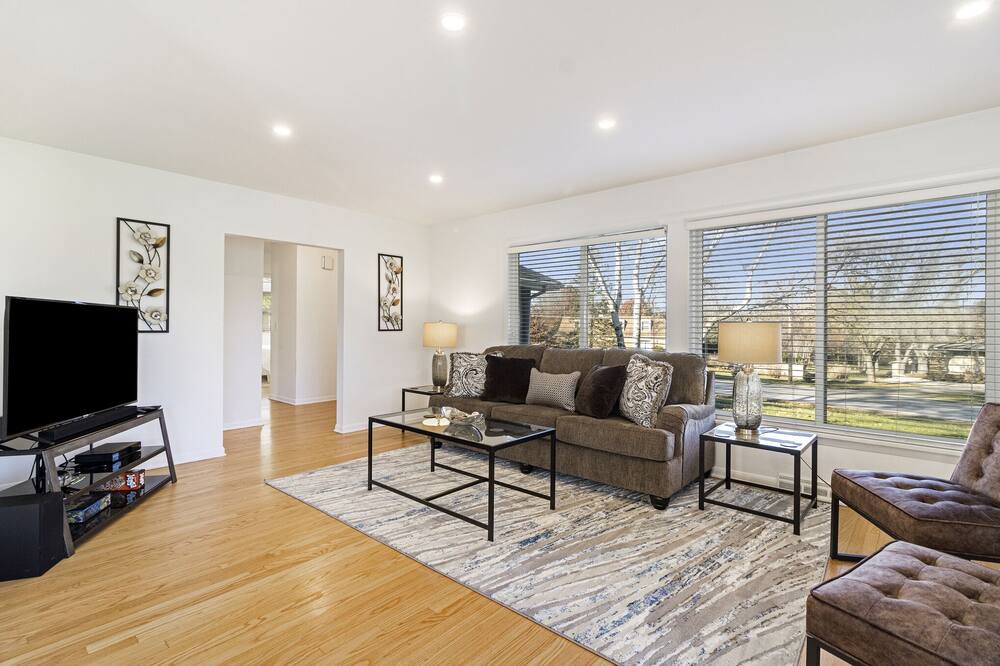 Photo of Livingroom in Wheaton