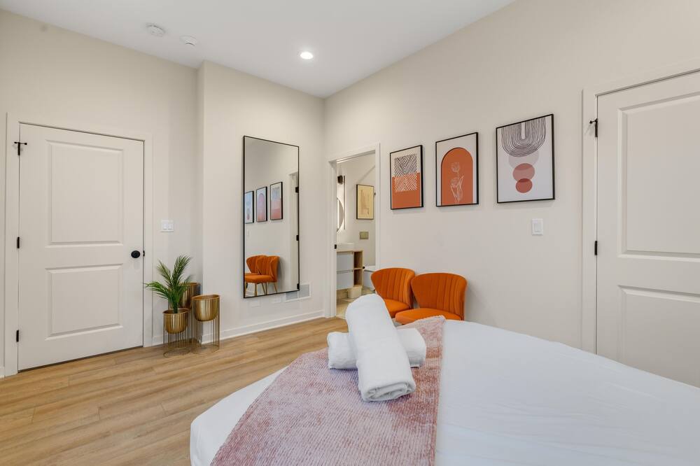 Photo of Bedroom in River Grove