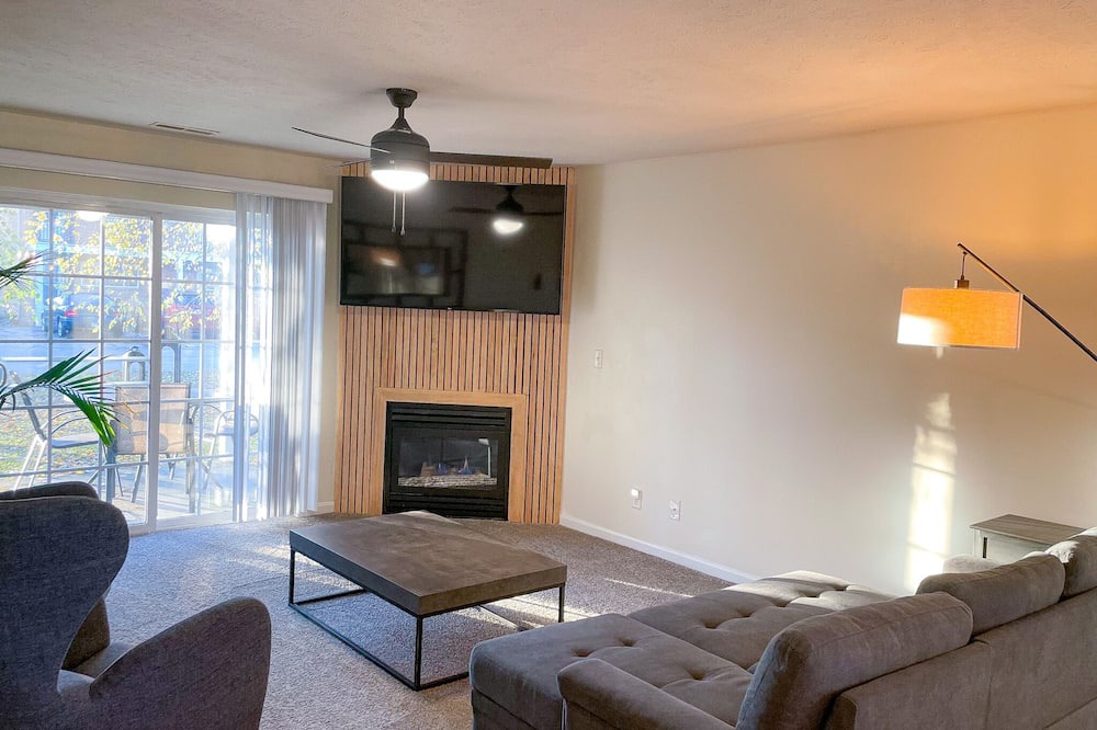 Photo of Livingroom in Machesney Park