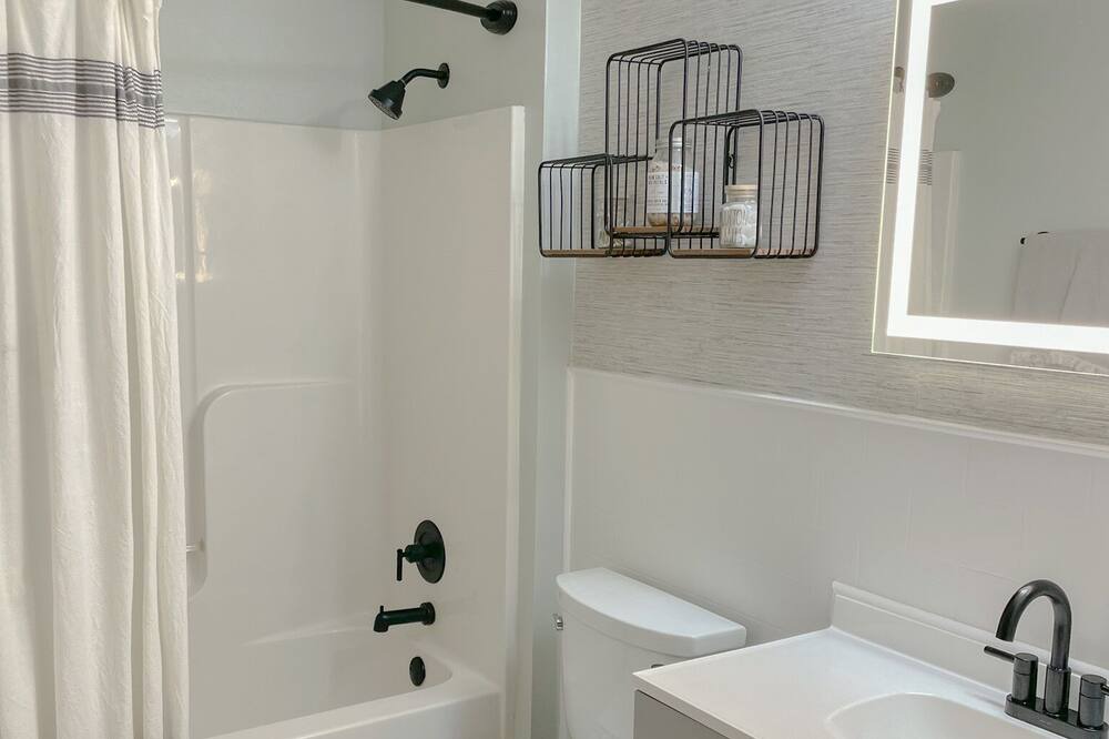 Photo of Bathroom in Machesney Park