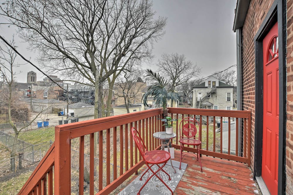 Photo of Patio Balcony in North Kenwood