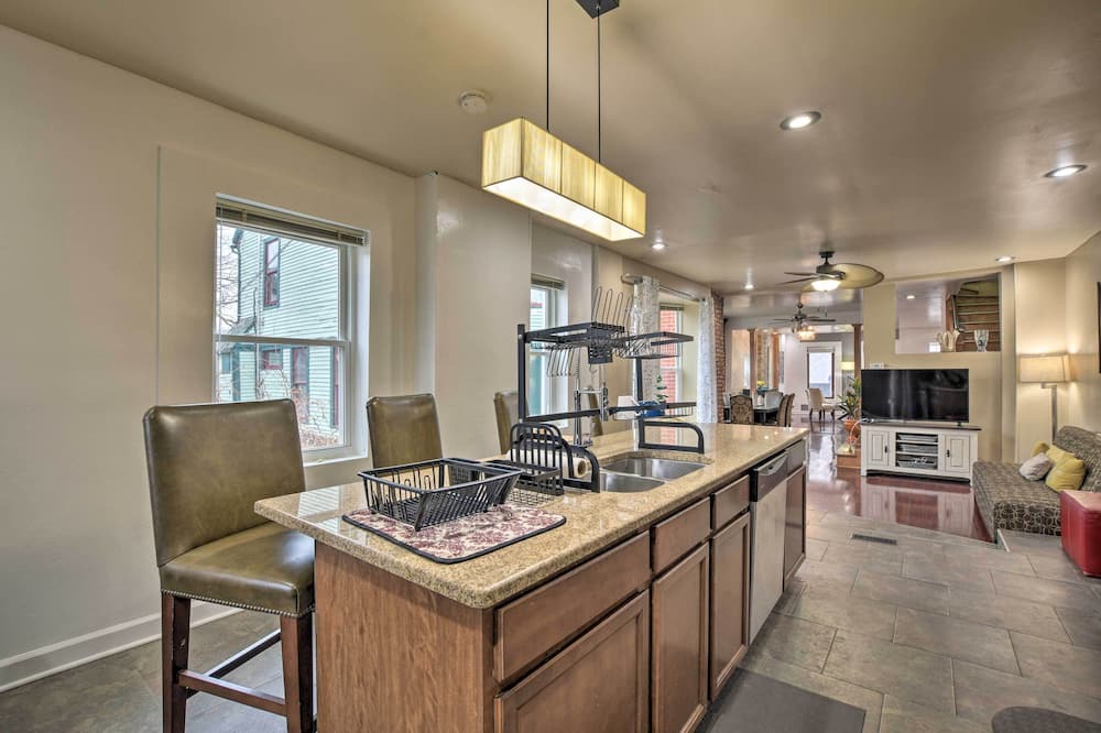 Photo of Kitchen in North Kenwood