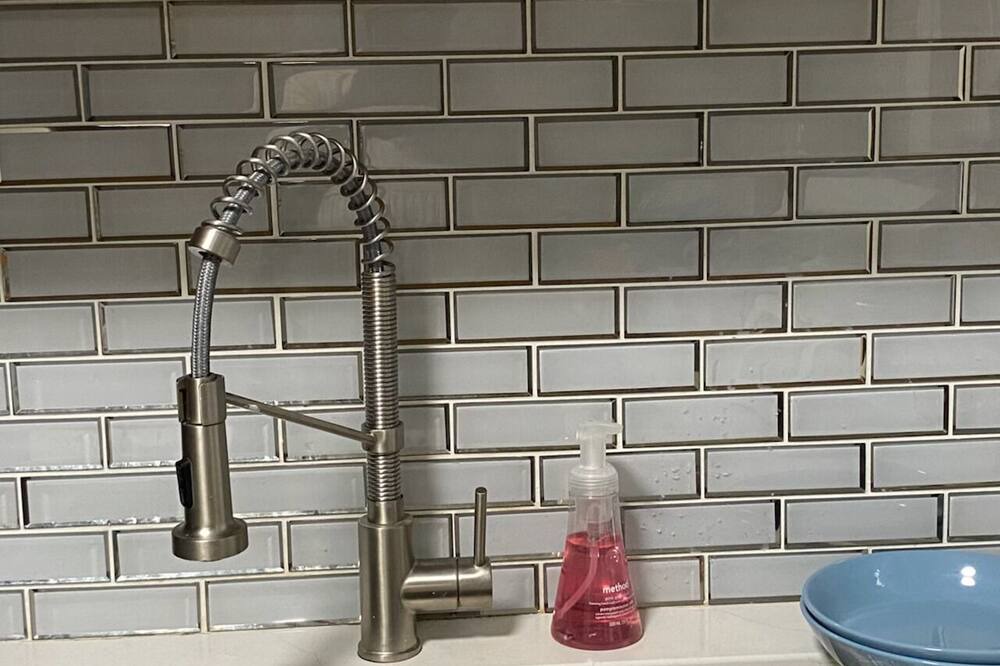 Photo of Bathroom in Albany Park