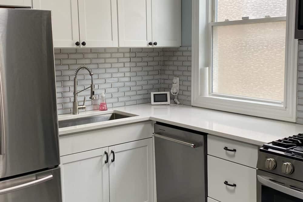 Photo of Kitchen in Albany Park